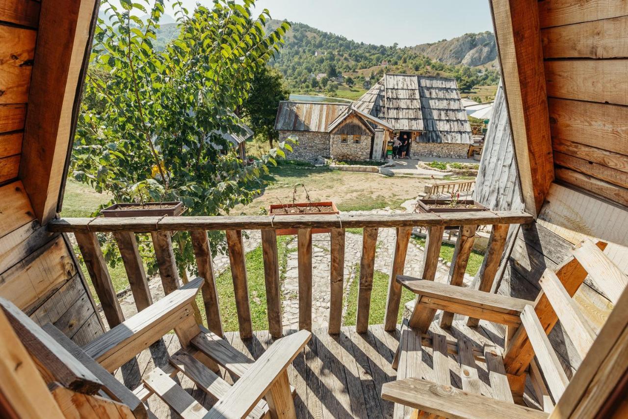Eco Village Nevidio Poscenje Kültér fotó