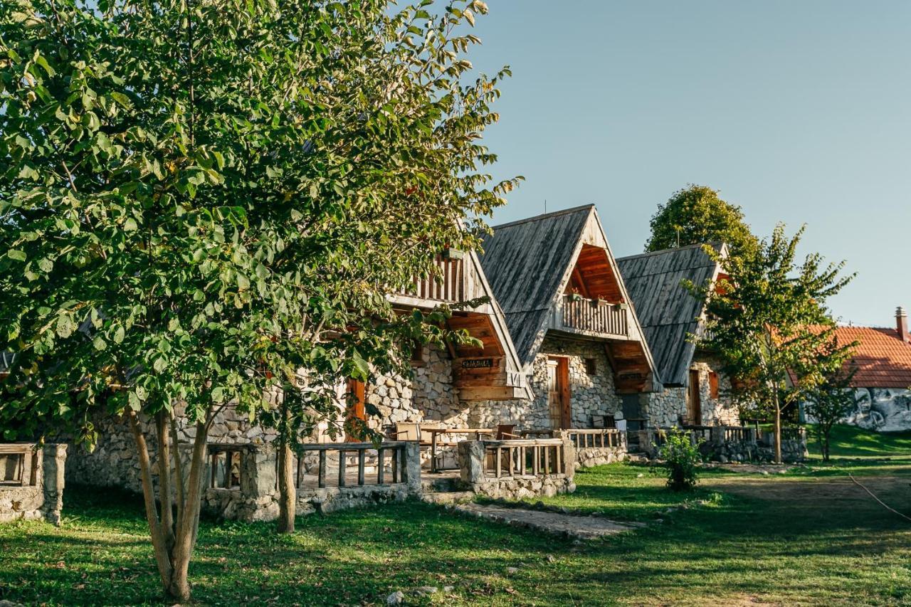 Eco Village Nevidio Poscenje Kültér fotó