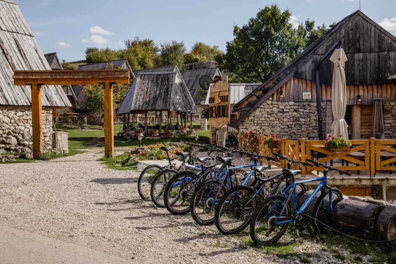Eco Village Nevidio Poscenje Kültér fotó