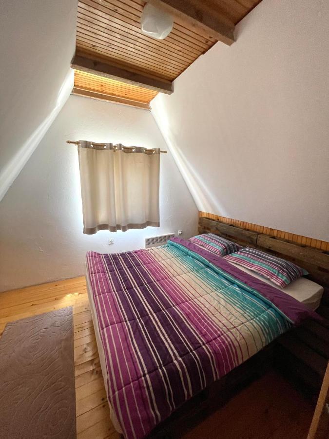 Eco Village Nevidio Poscenje Kültér fotó