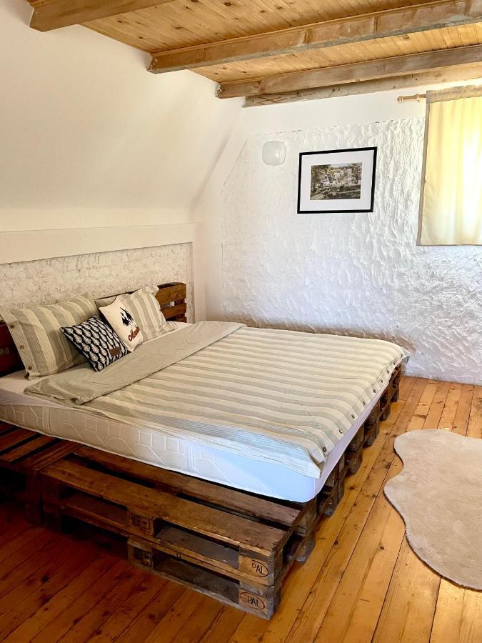 Eco Village Nevidio Poscenje Kültér fotó