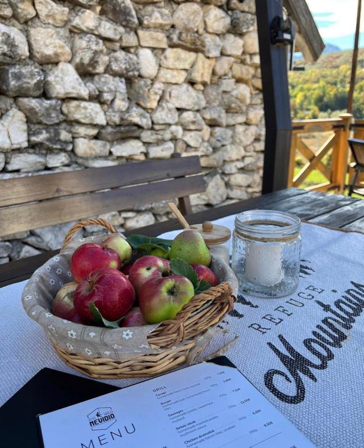 Eco Village Nevidio Poscenje Kültér fotó