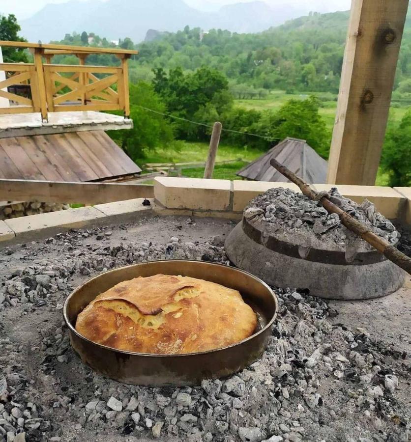 Eco Village Nevidio Poscenje Kültér fotó